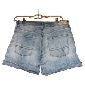 Denizen Levi’s High Rise Jean Shorts Jorts Light Wash‎ Women’s Size 6 W28
